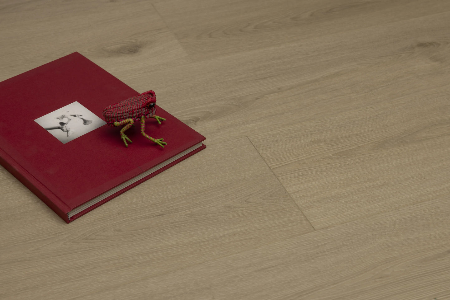 Piso Nordic Floors SPC en Tono Artico | Caja